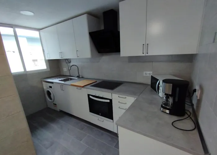 Piso En La Laguna, Cercano A La Playa