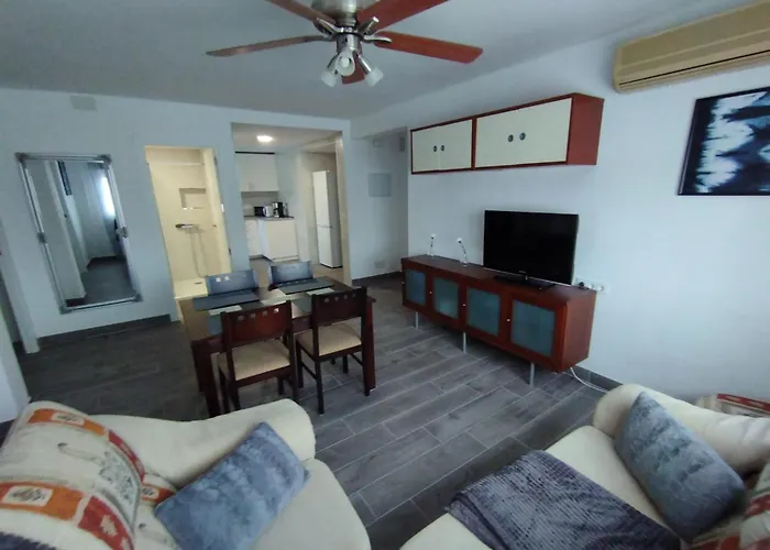 Piso En La Laguna, Cercano A La Playa *